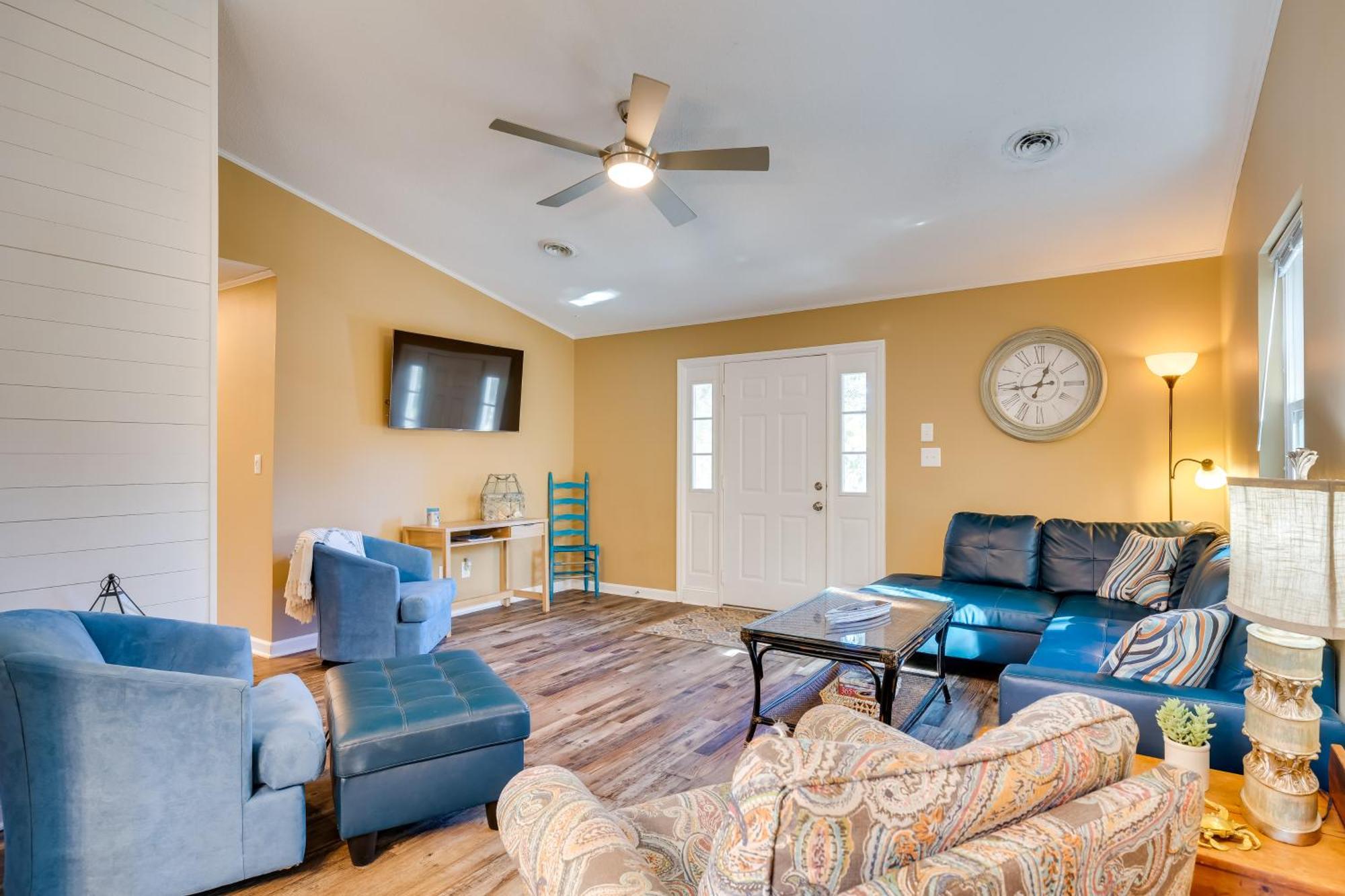 Lovely Emerald Isle Home, Walk To Beach! Exterior photo